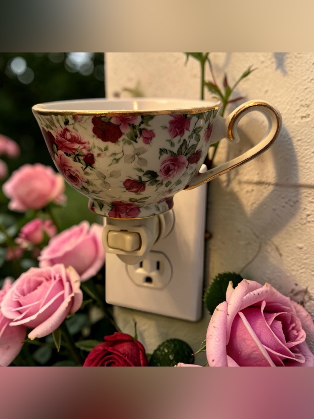Victorian Rose Chintz Porcelain Teacup Night Light Pink Red Green Floral 4”x 5”